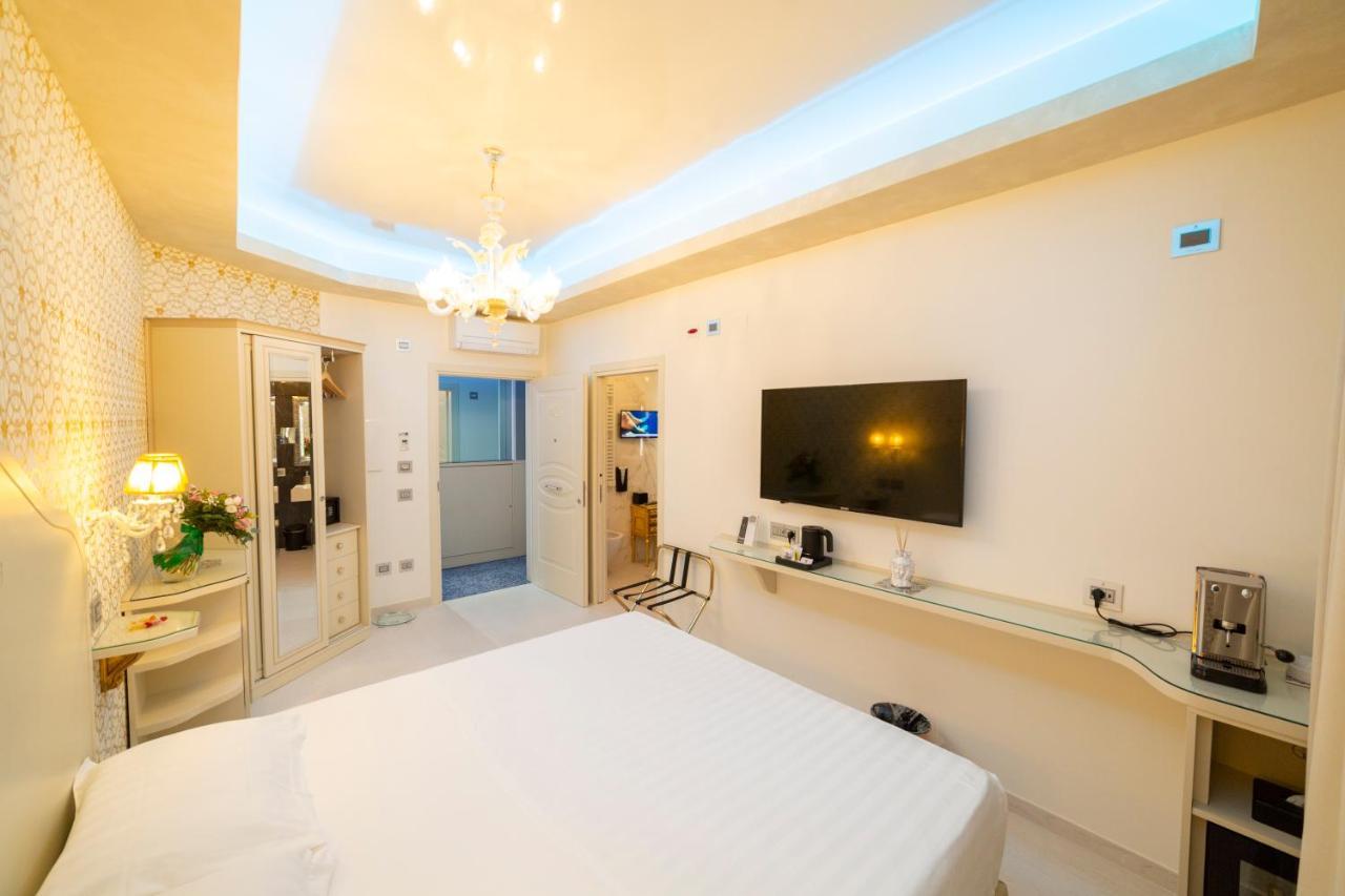 Leucosya Luxury Rooms Salerno Bagian luar foto