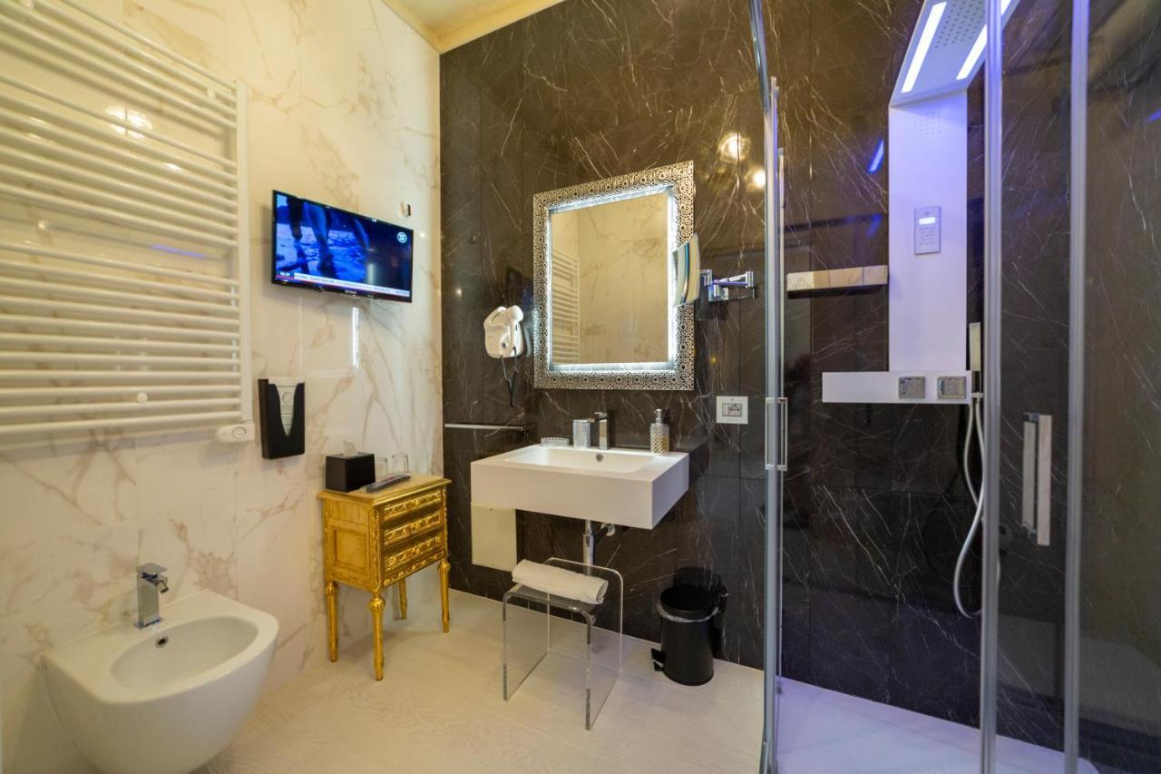 Leucosya Luxury Rooms Salerno Bagian luar foto